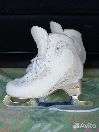 Фигурные коньки edea ice fly 245