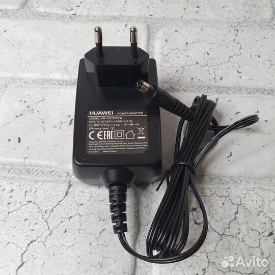 Блок питания (12V-1.5A-18W) штекер 5.5мм (huawei)