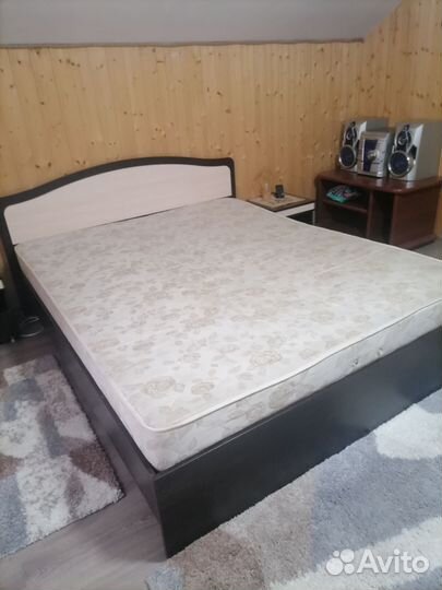 Спальный гарнитур бу