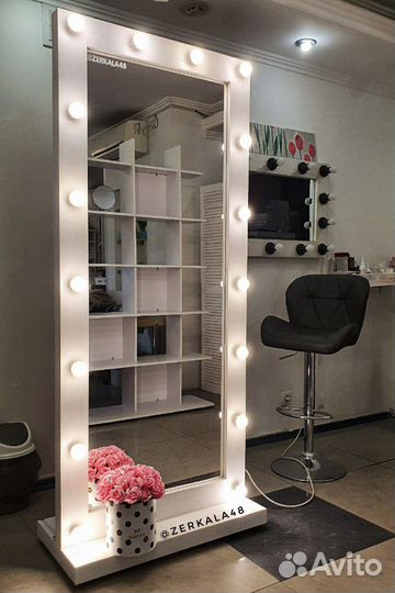 Гримерное зеркало в полный рост