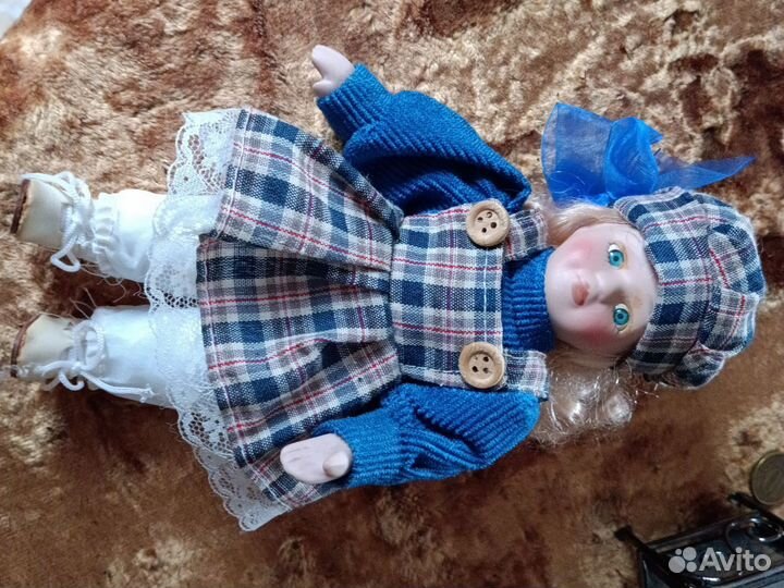 Куклы фарфоровые