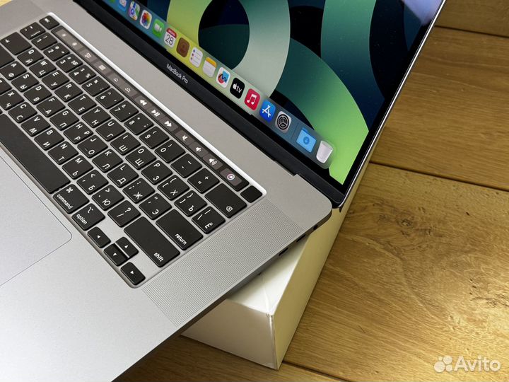 RU MacBook Pro 16 (Core i9 Max) 32GB 512GB