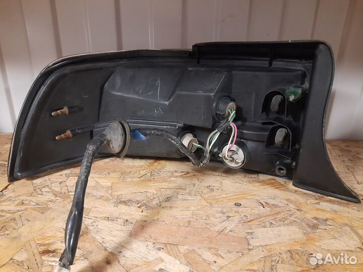 Фонарь правый Тойота Камри SV30 1993г