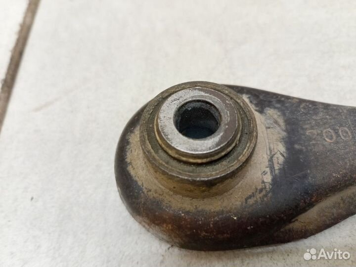 Тяга задняя поперечная BBM228500A