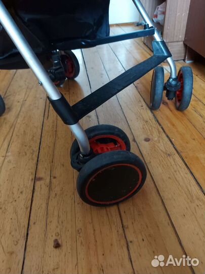 Прогулочная коляска трость