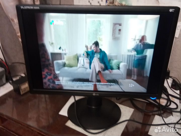 Монитор LG Flatron W2234S