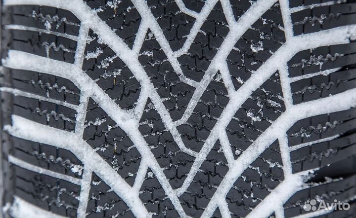 Continental WinterContact TS 870 P 215/65 R17 99T