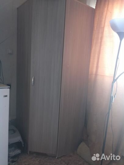 Угловой шкаф