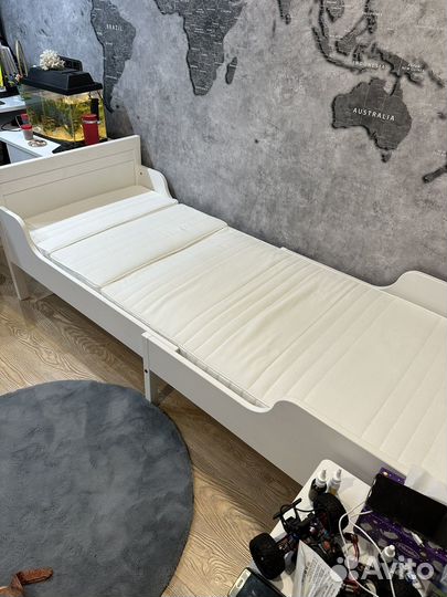 Детская кровать IKEA с матрасом