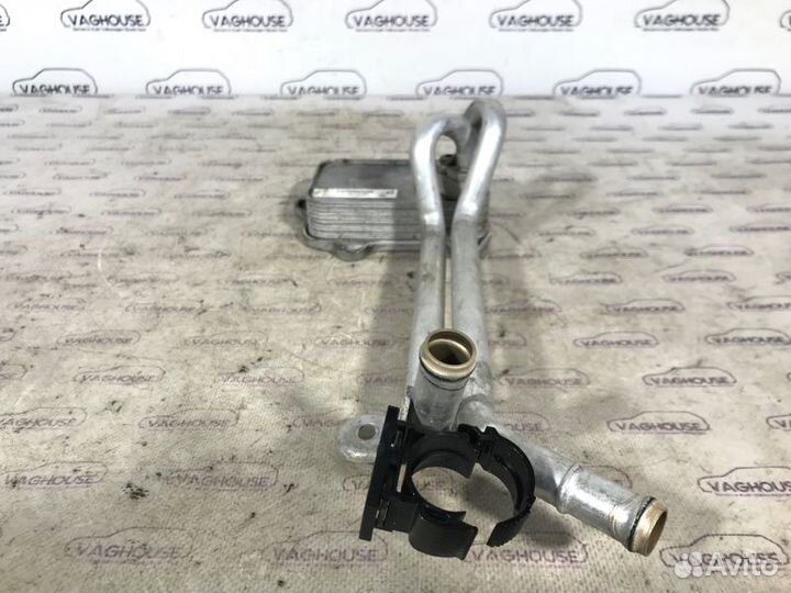 Радиатор масляный Volkswagen Passat B7 1.4 CAX