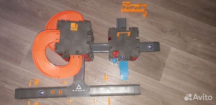 Гараж парковка игрушка