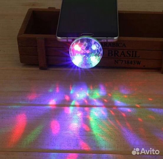 Светодиодная диско лампочка