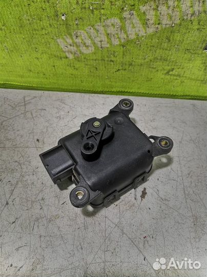 Моторчик заслонки отопителя Ауди А6 С5