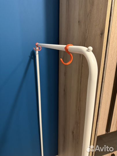 Напольная вешалка