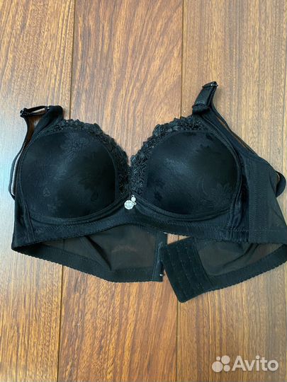 Бюстгальтер новый 42/95 B
