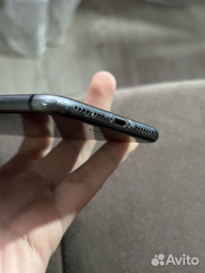 Телефон iPhone 8 plus 64 gb
