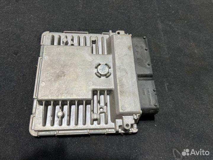 Блок управления двигателем Volkswagen Polo cbzb