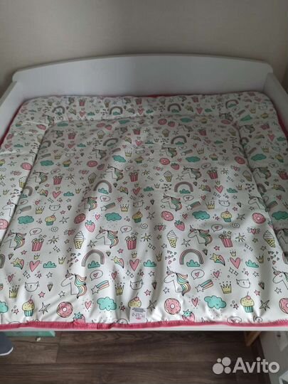 Коврик на пеленальный столик-комод