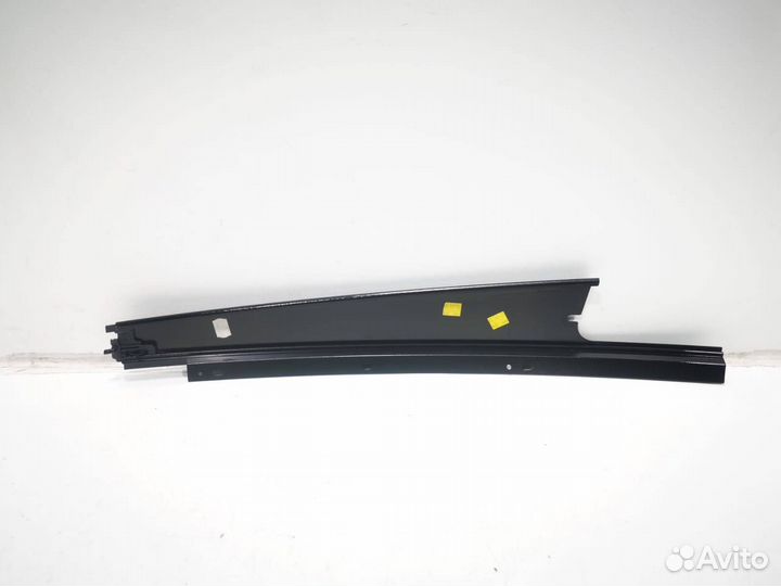 Молдинг двери задней левой Land Rover Range Rover