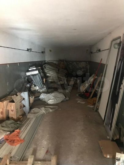 Гараж, > 30 м²