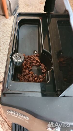 Кофемашина delonghi