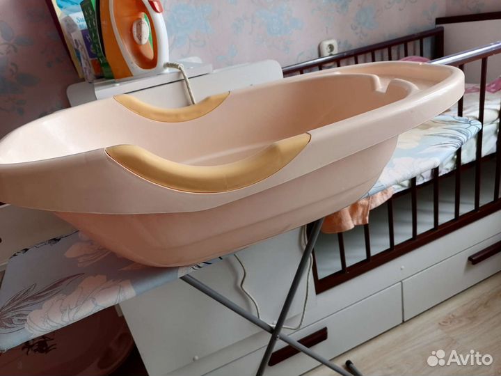 Ванночка для купания новорожденного