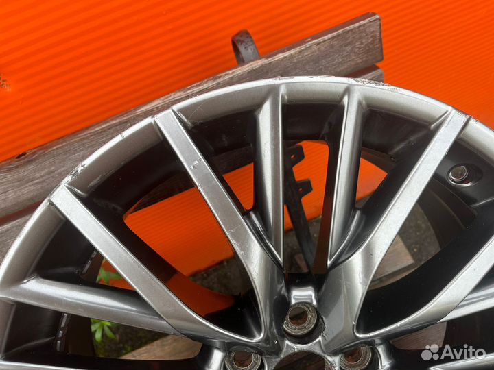 Оригинальный диск R20 от Lexus RX F-Sport