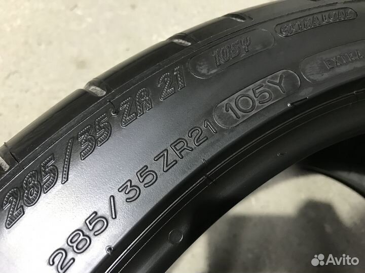 Michelin Pilot Super Sport 285/35 R21 105Y