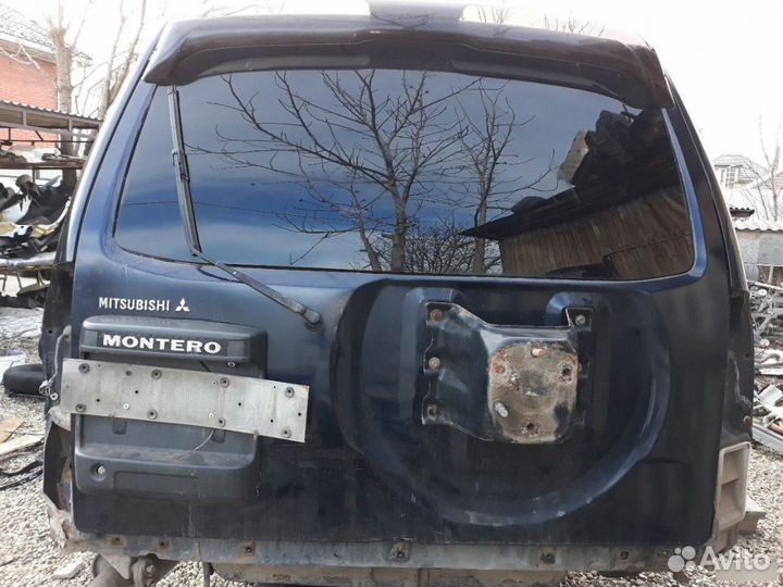Дверь багажника mitsubishi pajero 3
