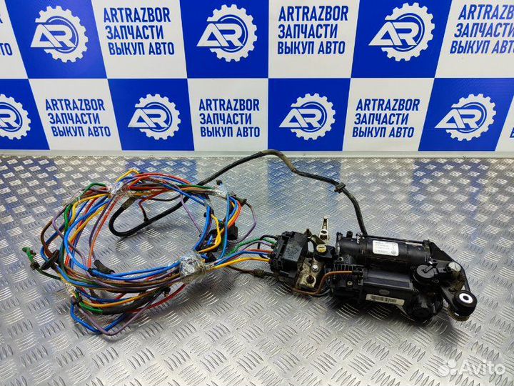 Компрессор пневмоподвески Volkswagen Touareg 3.6