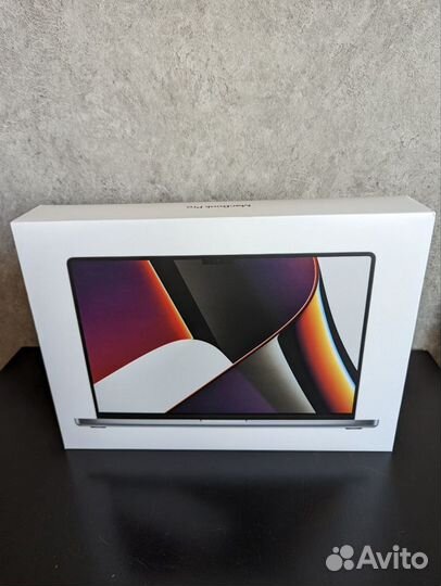 Коробка от MacBook M1 pro 16