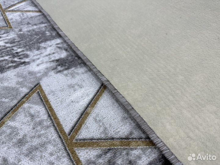 Палас 2.5 х 3м новый