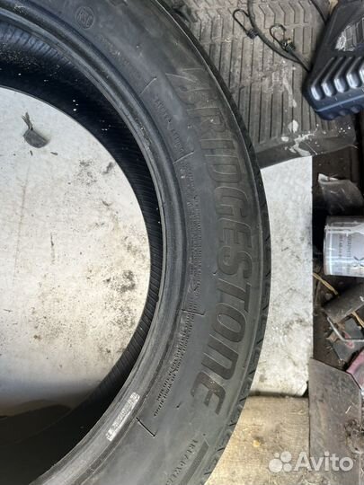 Bridgestone Alenza 001 245/50 R19