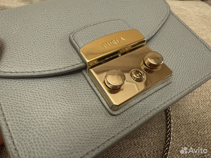 Сумка furla metropolis small голубая через плечо