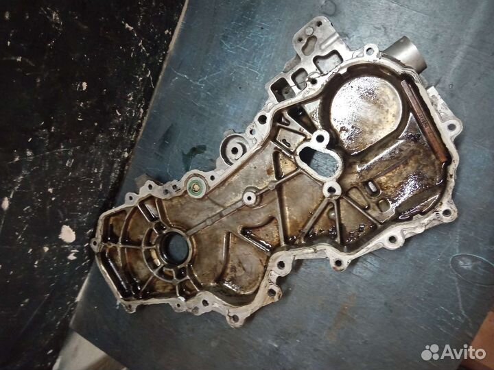 Передняя крышка двигателя Nissan Qashqai 2.0