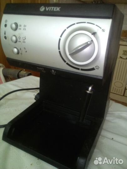 Кофе машина Vitek(на запчасти) BT 1511