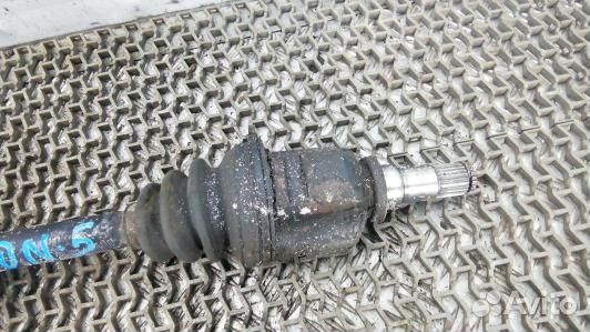 Привод передний правый toyota corolla E12 (BDN05N1