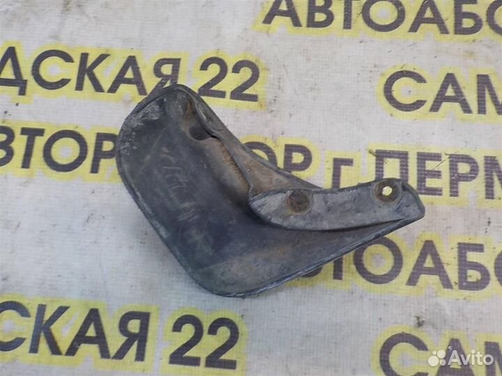 Брызговик задний левый Hyundai Getz 2002-2011