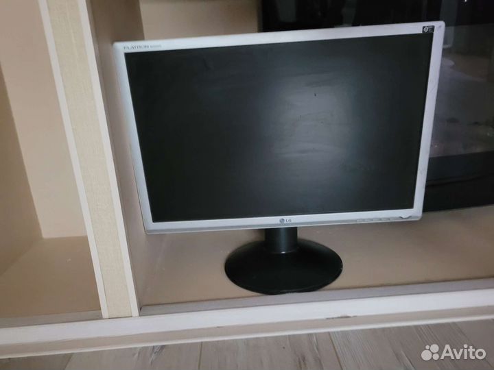 Монитор LG