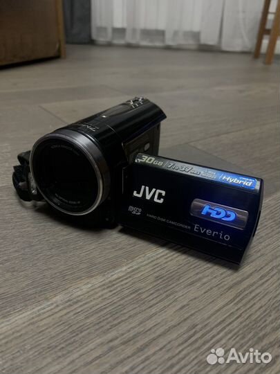 Видеокамера jvc