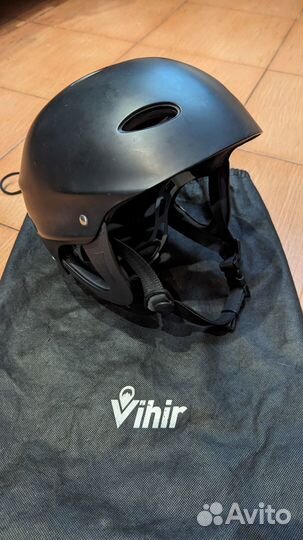 Шлем для каякинга, пакрафтинга и др. водных видов