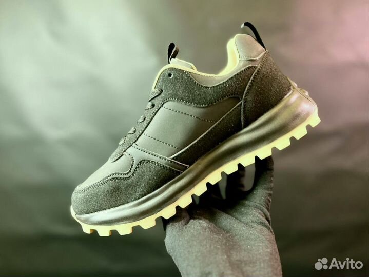 Кроссовки Boss качественные