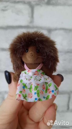 Фигурки sylvanian families ёжики