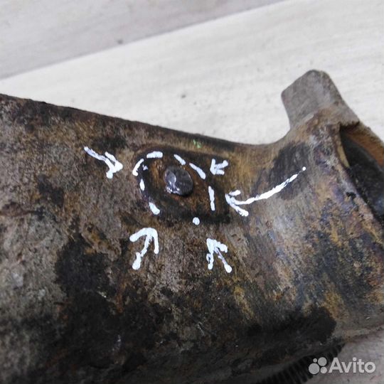 Кулак поворотный левый Citroen C5 I рестайлинг