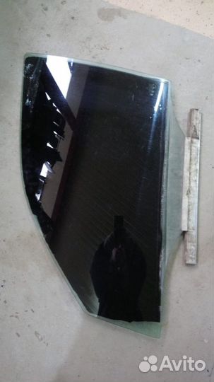 Стекло передней правой двери Мерседес w210