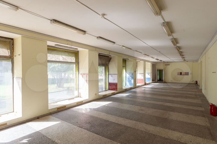 Торговая площадь, с возможностью выкупа, 205 м²