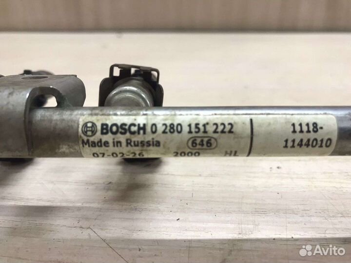 Топливная рампа с форсунками LADA kalina 1