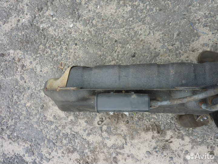 Kia Rio 2 2006-2011 бензобак