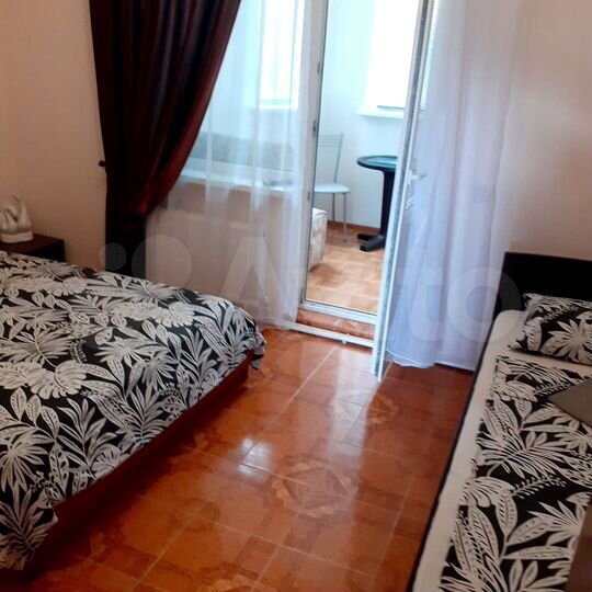 Комната 19 м² в 3-к., 2/2 эт.