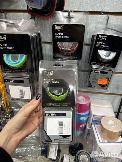 Капа everlast разные цвета